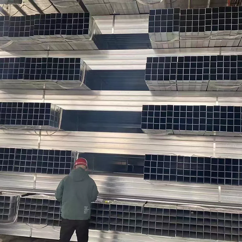 Tub pătrat galvanizat cu diametru mic